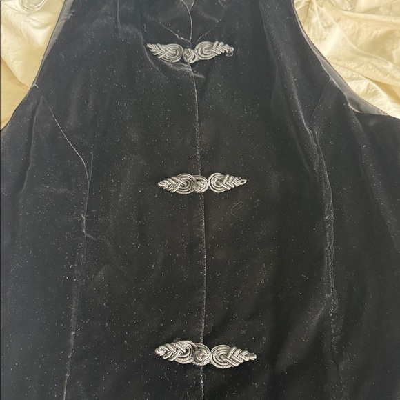 Vintage Black Velour Vest with Frog Closures – Size 10 – Made in Canada - Picture 6 of 7